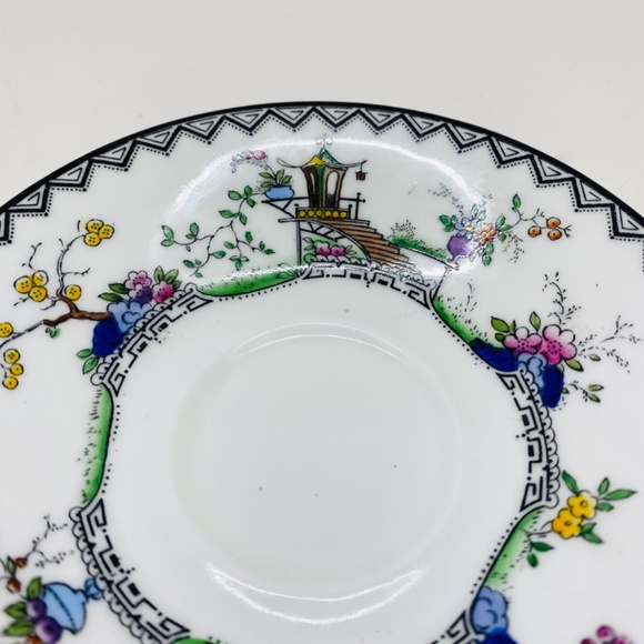 Vintage Adderleys Bone China Tea Cup and Saucer - Picture 5 of 6